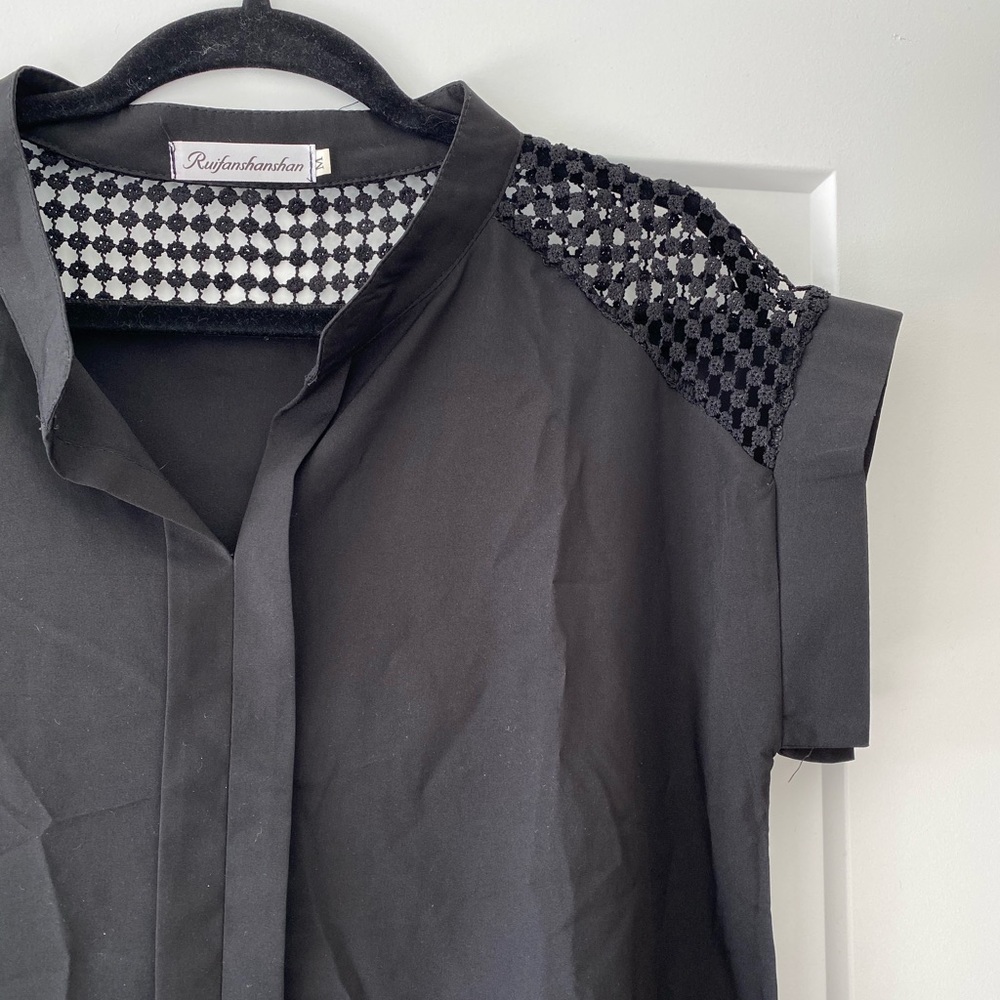 Black sleek collared blouse